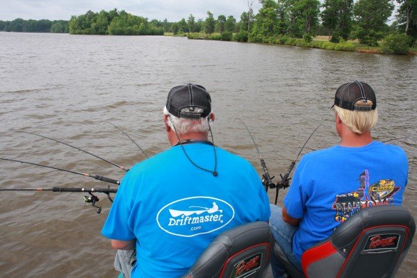 After finding the spot, spider rigging allows numbers of baits to be pushing into the ledge or cover. Dannenmueller and partner Garrett Steele concentration on the locator and pole tips.