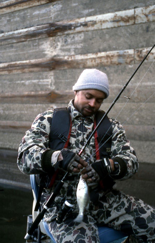 The author prefers fishing tailwaters year-round to hook up with slabs. The areas below dams have many fish-holding features like rip-rap, creek mouths, vertical walls and locks.